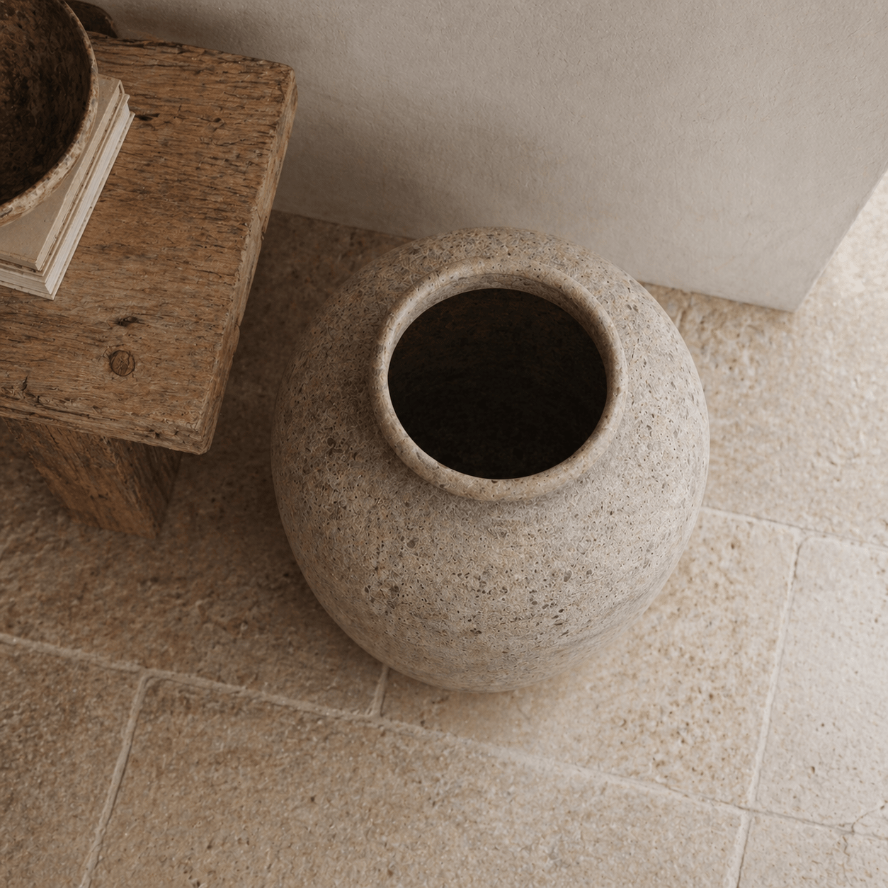 Deruta Medium Mottled Vase - Smallhill Furniture Co.