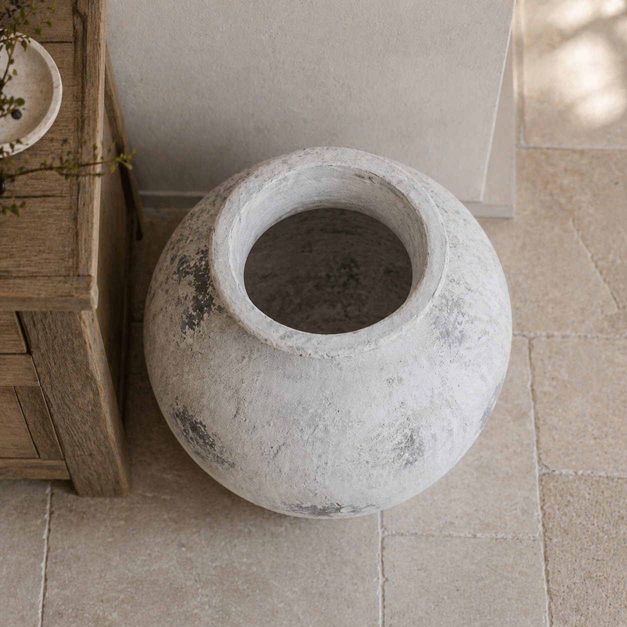 Downton Large Antique White Vase - Smallhill Furniture Co.